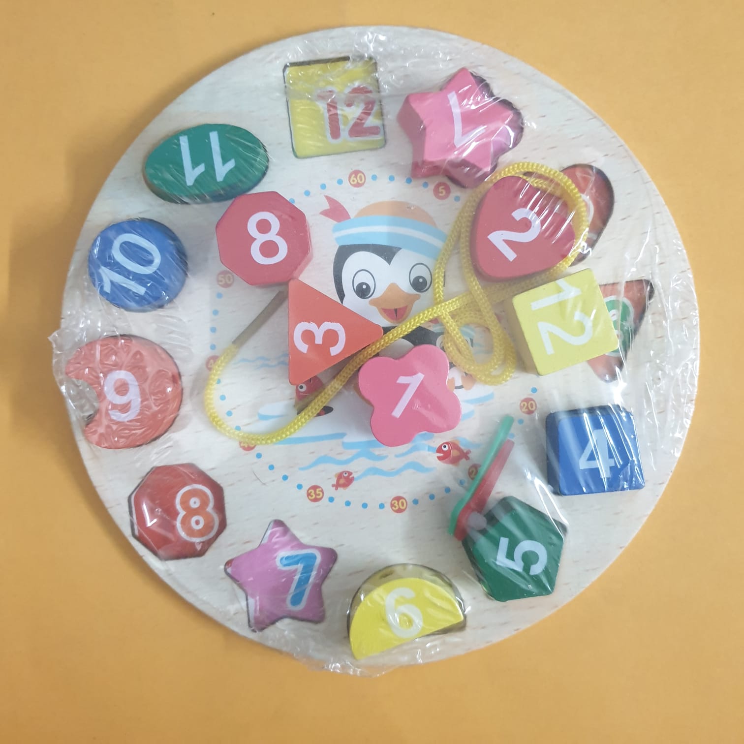 (D&R) Wooden Clocks With Shapes (Board Damage)